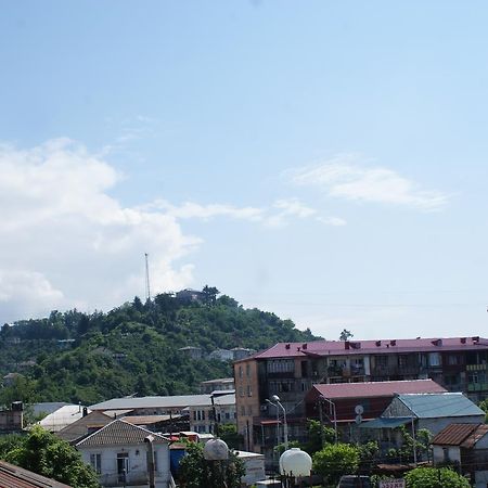 Hotel Vakhtanguri Batumi Esterno foto